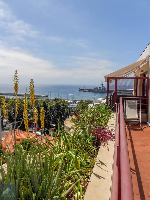 Arriaga Marina Club Apartament Funchal  Buitenkant foto